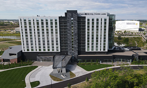 Omni Viking Lakes Hotel Exterior