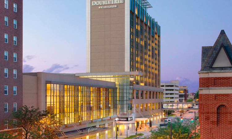 DoubleTree by Hilton Hotel Cedar Rapids Convention Complex