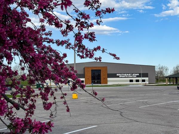 Southeast Iowa Sports Center Exterior