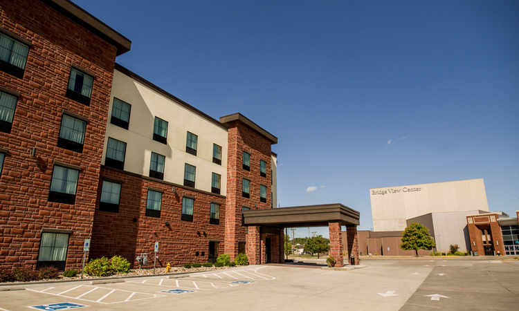 Cobblestone Hotel & Suites, Ottumwa, IA