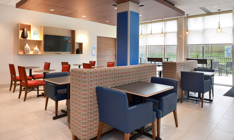 Holiday Inn Express & Suites Ottumwa by IHG