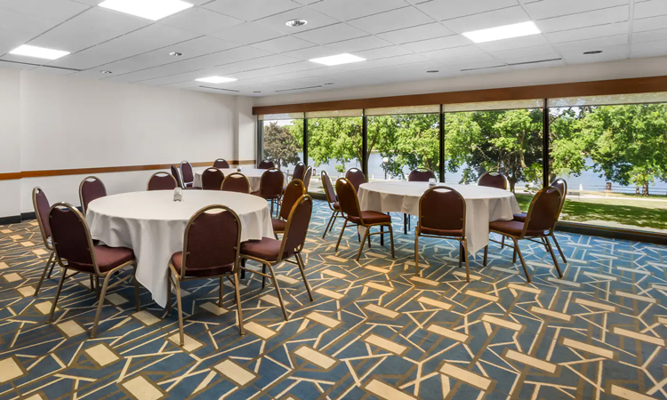 Radisson Hotel La Crosse Event Space