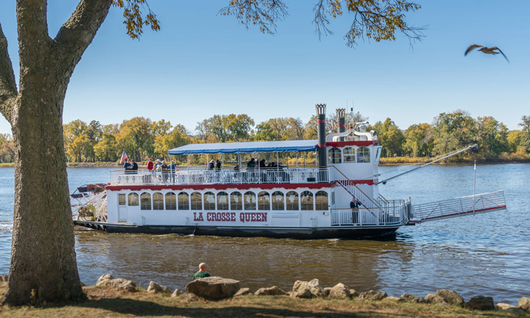 La Crosse Queen Cruises