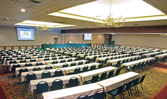 Breezy Point Resort + Conference Cente