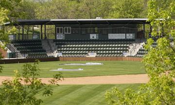 River Falls Area Chamber of Commerce and Tourism Bureau